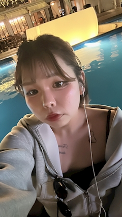 プロフィール写真1・ツキ《歌舞伎町SHINE》|Girl's Bar SHINE・シャイン - 歌舞伎町のガールズバー
