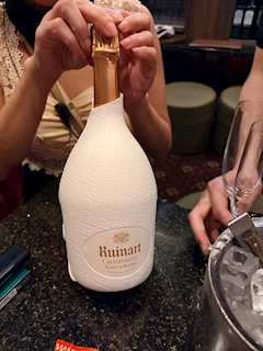 ゆゆ「🥂🫧」