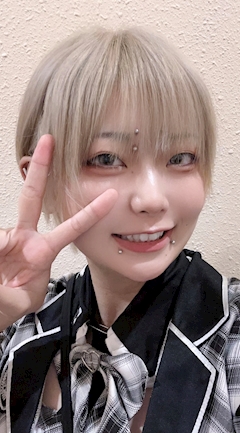 プロフィール写真3・さ　え｜あくもも - 天満のガールズバー