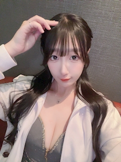 プロフィール写真4・よもぎ|新橋キャバクラ キング・アンド・クイーン