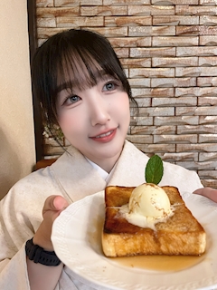 プロフィール写真5・よもぎ|新橋キャバクラ キング・アンド・クイーン