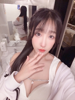 プロフィール写真1・よもぎ|新橋キャバクラ キング・アンド・クイーン