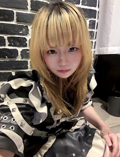 プロフィール写真1・🎸ラズロ🎸|メイドロックカフェ名古屋 - 名古屋 大須のコンカフェ