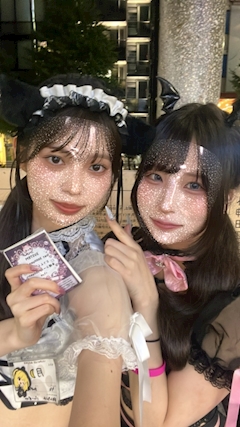 月「8/18」