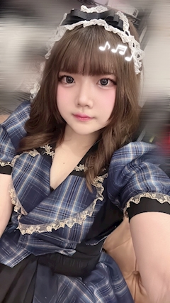 こばと「足痛い• _ •̥」