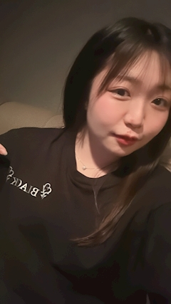 プロフィール写真5・りこ｜BLACK・ブラック - 名古屋 大曽根のスナック