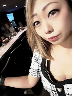 プロフィール写真4・みほ|BLACK・ブラック - 名古屋 大曽根のスナック