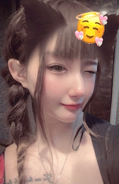 あや「しゅっきーん❣️」