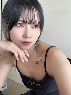 プロフィール写真2・きゃん｜しろの天使～white angel～ - 新橋のガールズバー
