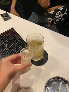 なな「こんばんわいこんばんわい」