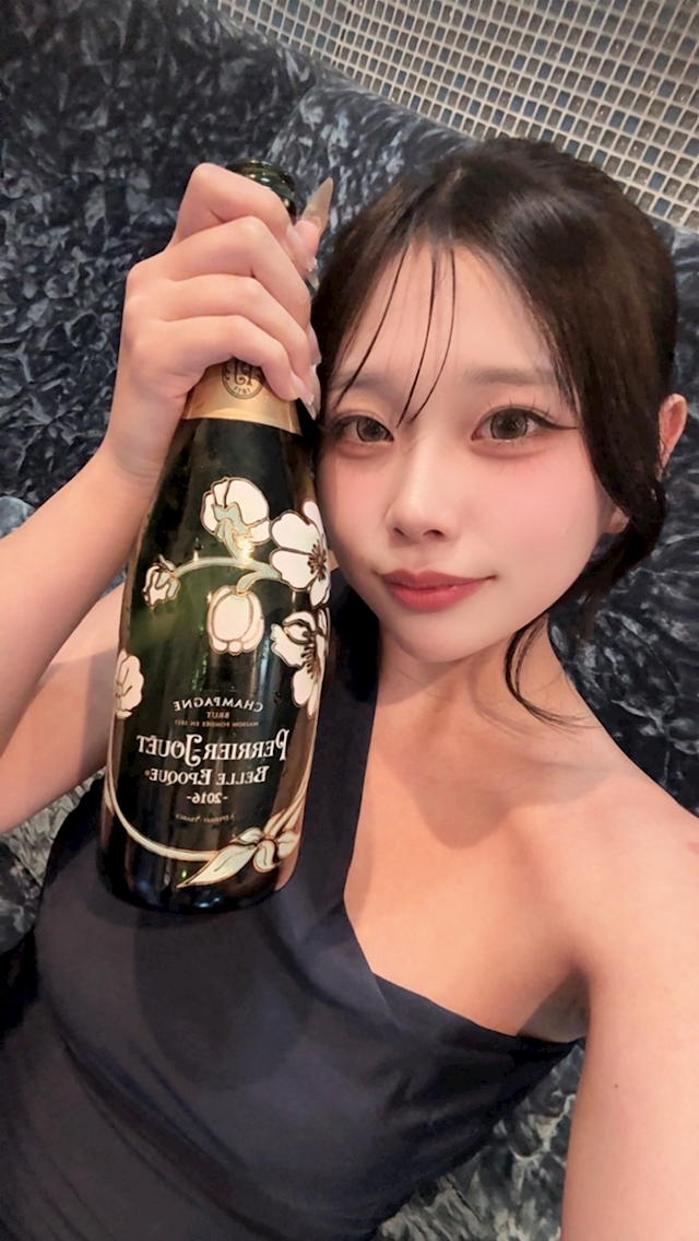 あや