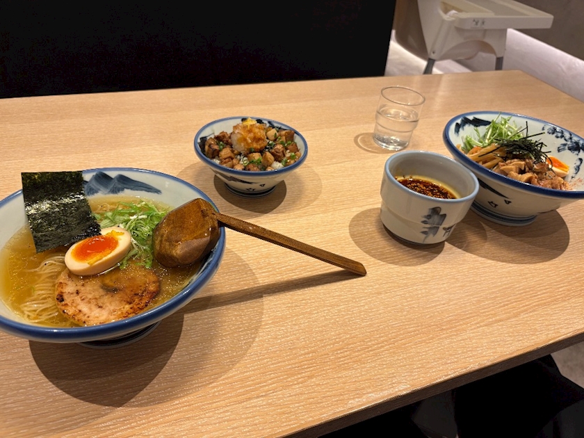 かれん🍣Girl's Bar Al'aise鶴見東口