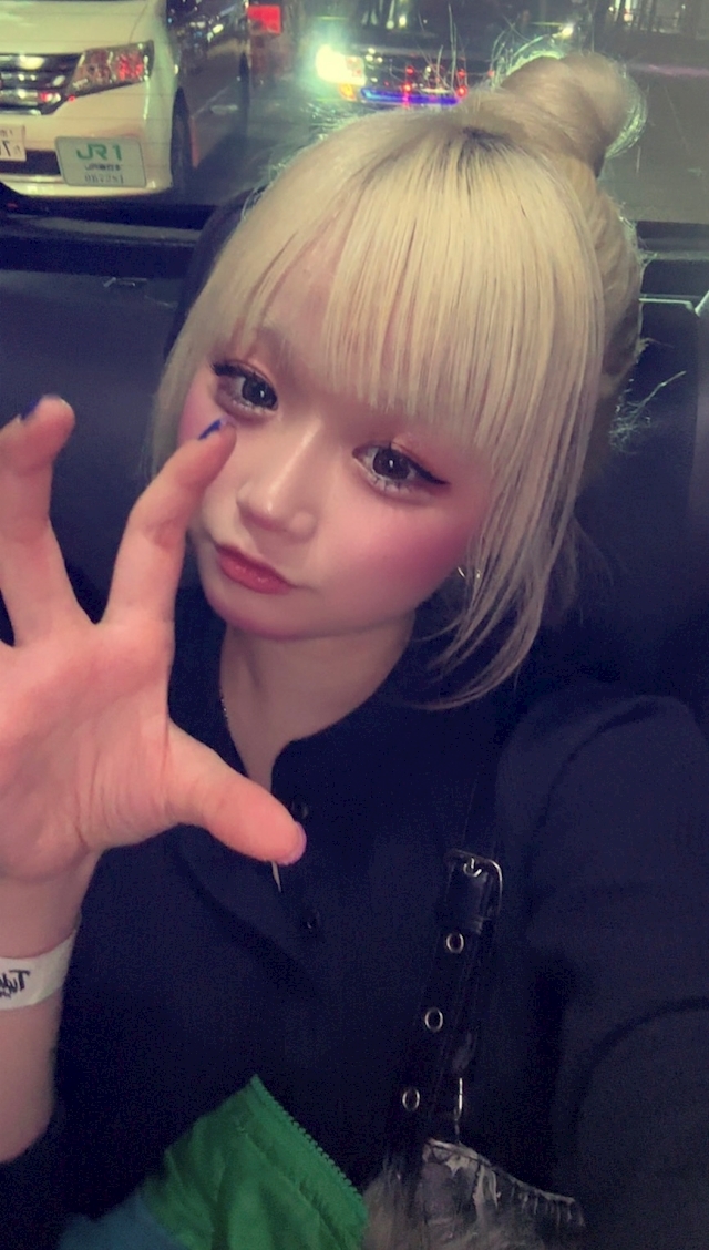 プロフィール写真1・エリ|