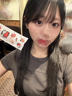 らら【シュガーグループ】「暑いけど鍋たべたよ🍲」