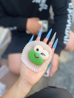 れい「マカロン🐸♡」