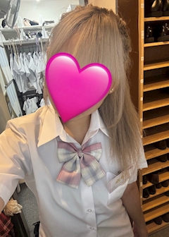 Z Cafe女性キャスト体験れもん