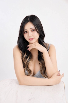 プロフィール写真1・かなみ|CLUB HANAKO・ハナコ - 池袋西口のキャバクラ
