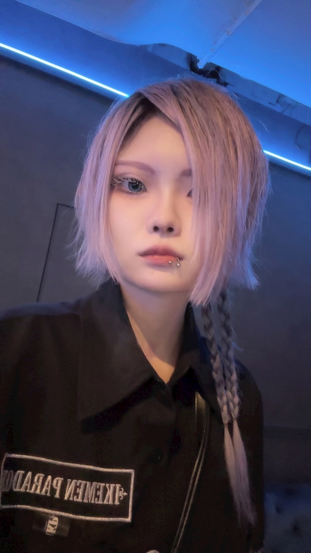 ユーマ👑イケメンパラドックス 男装コンカフェ イケメンパラドックス