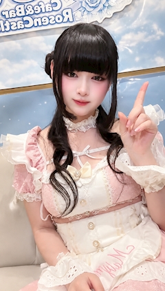 プロフィール写真1・つき｜ろぜきゃす・ロゼキャス - 池袋東口のコンカフェ