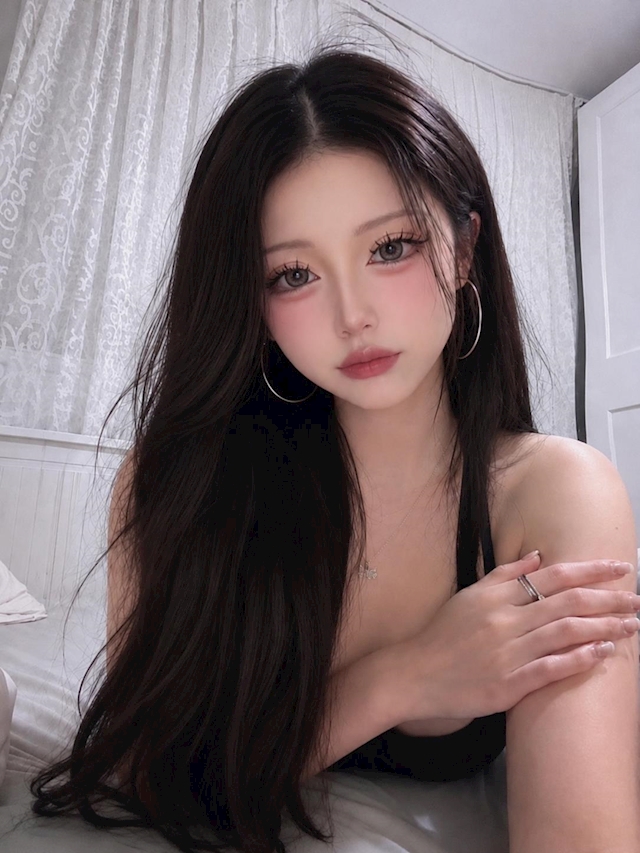 水瀬エレナ