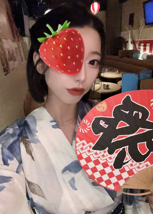 いちか🍓 LOUNGE makeself
