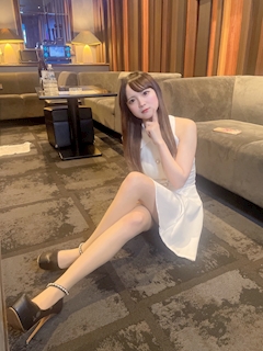 プロフィール写真3・かれん｜宮崎 キャバクラ・花さくら