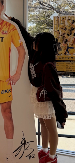 プロフィール写真3・れな|Casual bar 88・ハチハチ - 浜松のキャバクラ