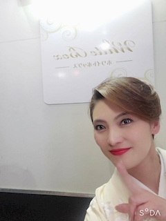 プロフィール写真3・平山梨恵|箱舟・ハコブネ - 飯塚市のスナック