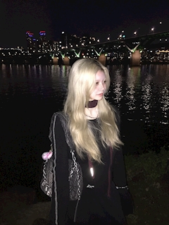 プロフィール写真4・しぇる｜Girls Bar Luca 四谷三丁目店・ルカ - 四谷三丁目のガールズバー