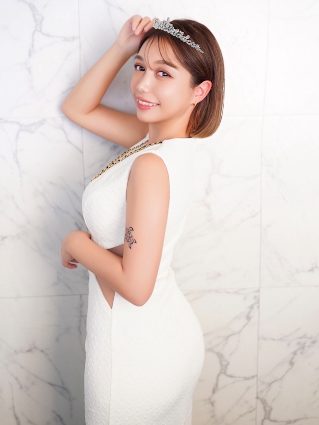 エマ VISEE