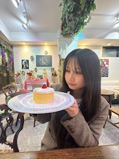 プロフィール写真2・みいな|Gallery ANNEX・ギャラリー アネックス - 岡崎のスナック