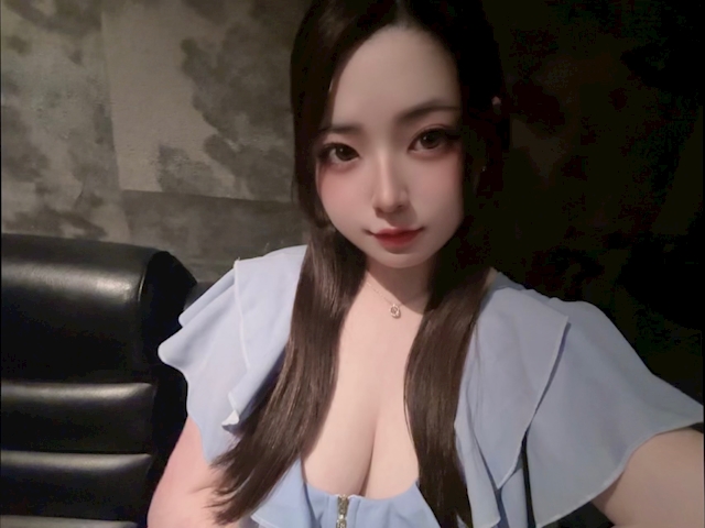 プロフィール写真2・みれい🩷New Club for|高槻 キャバクラ・フォー