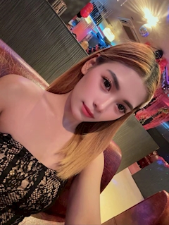 プロフィール写真9・あいな|真理子・マリコ - 名古屋 栄のインターナショナルパブ