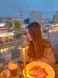 プロフィール写真6・あいな|真理子・マリコ - 名古屋 栄のインターナショナルパブ