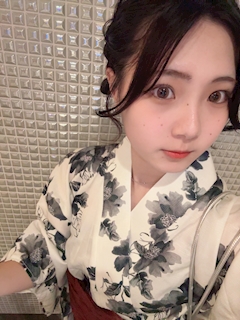 プロフィール写真2・ゆな|Les Liens・レ・リアン - 北新地のガールズバー