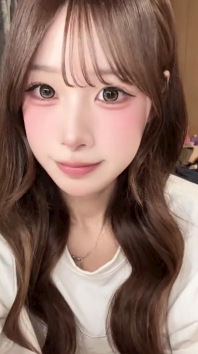 あや