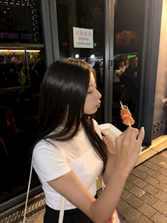 プロフィール写真3・すずか🎗️｜THE LOUNGE DYNAMITE. 西田辺・ザラウンジダイナマイト - 西田辺のラウンジ/クラブ