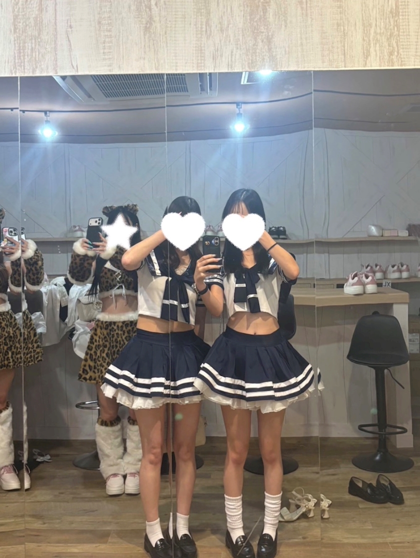 キャスト同士で撮影した仲良し写真