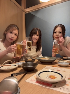 亜美「仲良しさんたちで💖」