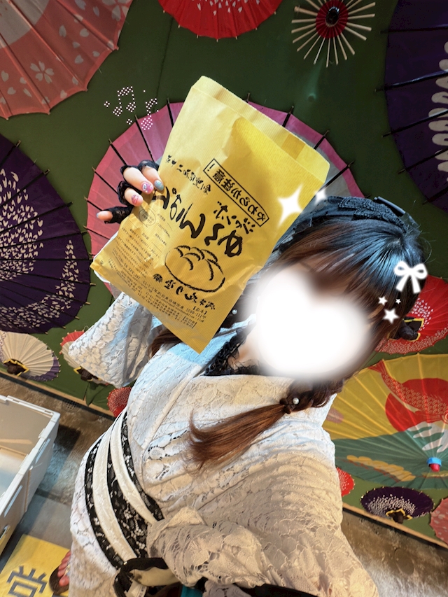 のん Girl’s Bar Bee