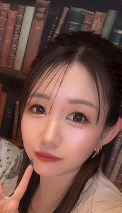 プロフィール写真2・かえで｜Snack Bare・ベア - 佐賀・呉服元町のスナック