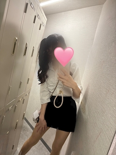 プロフィール写真3・はな　シュシュ新橋烏森口店｜ChouChou Shinbashi・シュシュ新橋烏森口店 - 新橋のキャバクラ