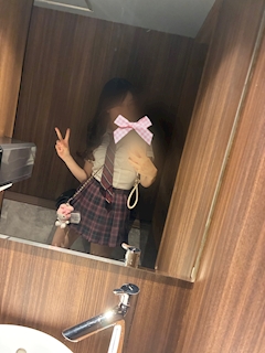プロフィール写真2・はな　シュシュ新橋烏森口店｜ChouChou Shinbashi・シュシュ新橋烏森口店 - 新橋のキャバクラ
