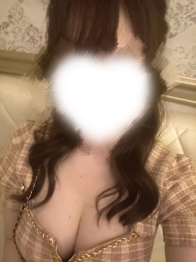 なな PUB CLUB YIRIS