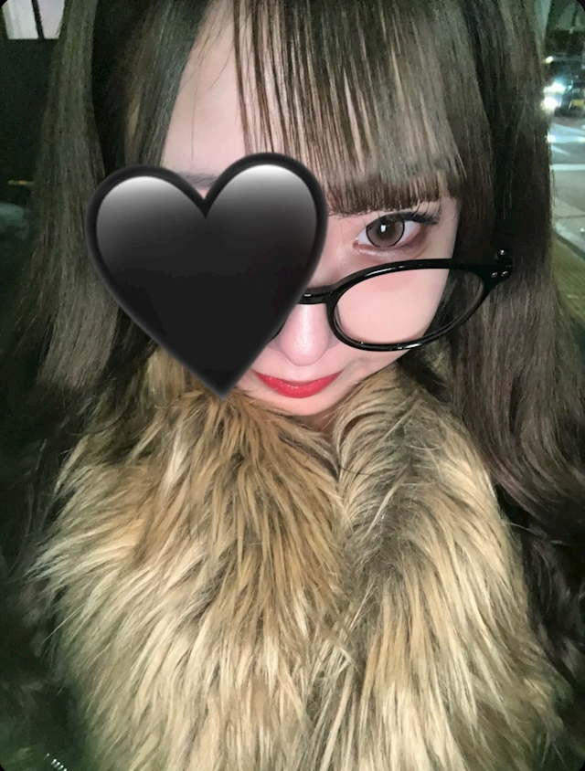 めい Girl’s Bar Bee