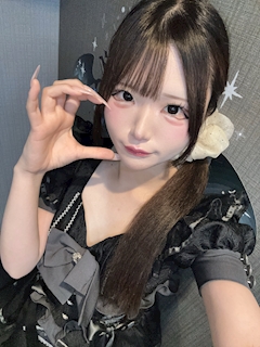 プロフィール写真1・しぃな｜Cafe & Bar Lumière de l'aube るみえる・ルミエール ドゥ ローブ ルミエル - 東心斎橋のコンカフェ