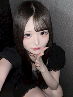 プロフィール写真3・しぃな｜Cafe & Bar Lumière de l'aube るみえる・ルミエール ドゥ ローブ ルミエル - 東心斎橋のコンカフェ