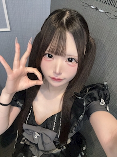 プロフィール写真2・しぃな｜Cafe & Bar Lumière de l'aube るみえる・ルミエール ドゥ ローブ ルミエル - 東心斎橋のコンカフェ