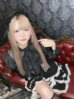 プロフィール写真8・しぃな｜Cafe & Bar Lumière de l'aube るみえる・ルミエール ドゥ ローブ ルミエル - 東心斎橋のコンカフェ