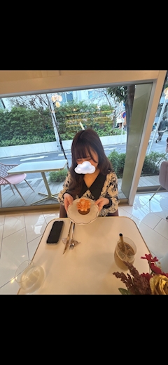 プロフィール写真3・えみり🍒神楽坂Cherry🍒|Girl's Bar Cherry ・チェリー - 神楽坂・飯田橋のガールズバー